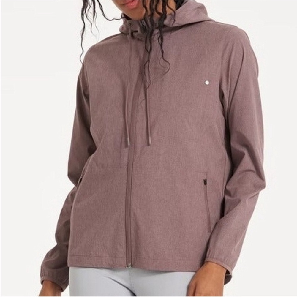 Vuori Womens Outdoor Trainer Shell L